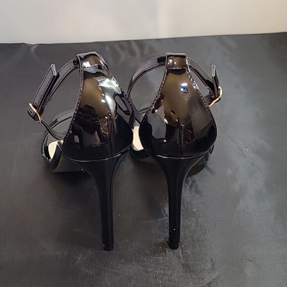 BRAND NEW ROUGE HELUIM SQUARE TOE ADJUSTABLE ANKLE AND ONE BAND STRAP SANDAL - Picture 7 of 16